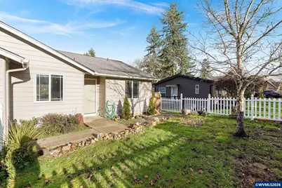 1716 Fir St, Sweet Home, OR 97386 - Photo 3