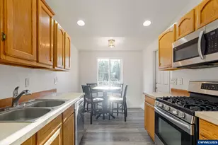 1716 Fir St, Sweet Home, OR 97386 - Photo 17