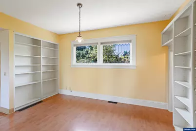 1005 Reserve St, Silverton, OR 97381 - Photo 11