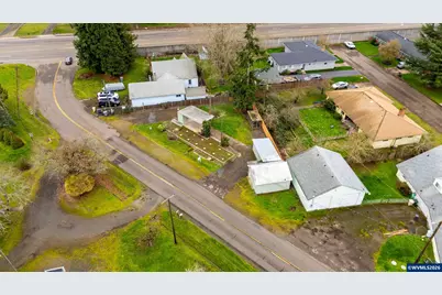34065 McFarland Rd, Tangent, OR 97389 - Photo 3