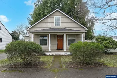 612 Walnut St, Lebanon, OR 97355 - Photo 1