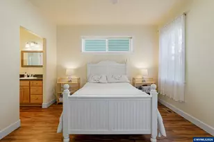 1101 Madison St, Silverton, OR 97381 - Photo 25