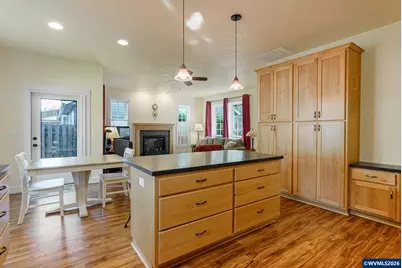 1101 Madison St, Silverton, OR 97381 - Photo 19