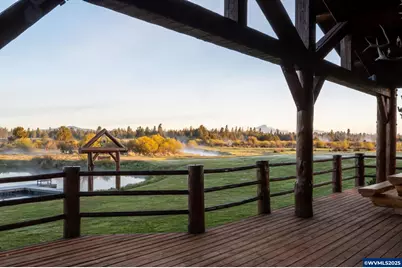 52255 Hunnington Rd, La Pine, OR 97739 - Photo 3