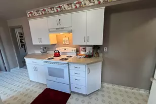 135 College Dr NW, Salem, OR 97304 - Photo 15