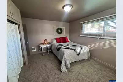 135 College Dr NW, Salem, OR 97304 - Photo 17