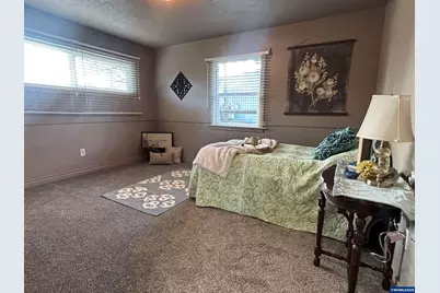 135 College Dr NW, Salem, OR 97304 - Photo 21