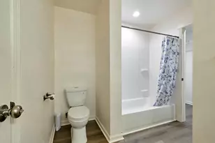 408 Clara Ct NE, Salem, OR 97301 - Photo 17