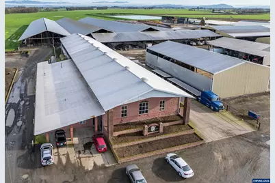 35725 Engle Rd, Albany, OR 97322 - Photo 21