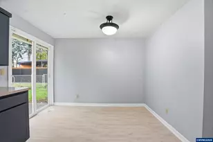 349 NE 18th St, Gresham, OR 97030 - Photo 7