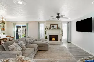 257 N 6th St, Jefferson, OR 97352 - Photo 19