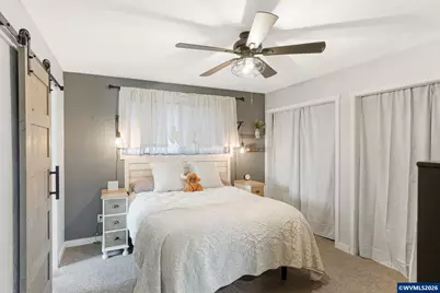 257 N 6th St, Jefferson, OR 97352 - Photo 21