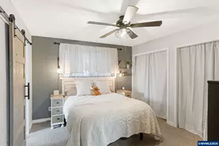 257 N 6th St, Jefferson, OR 97352 - Photo 21