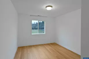 19724 Desantis Ln SE, Silverton, OR 97381 - Photo 35