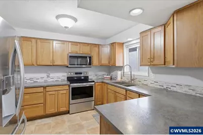 790 Clay St E, Monmouth, OR 97361 - Photo 5