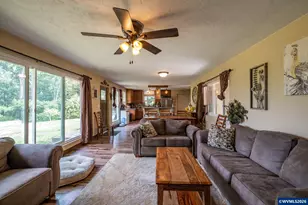 38785 Mountain Home Dr, Lebanon, OR 97355 - Photo 17