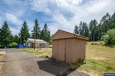 38785 Mountain Home Dr, Lebanon, OR 97355 - Photo 41