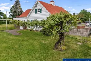 1350 NW Springhill Dr, Albany, OR 97321 - Photo 9