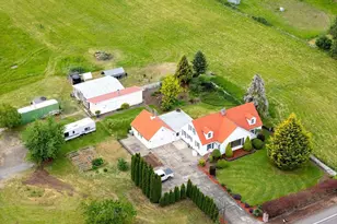 1350 NW Springhill Dr, Albany, OR 97321 - Photo 3