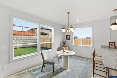 664 NW Crater Lake Dr, Dallas, OR 97338 - Photo 21