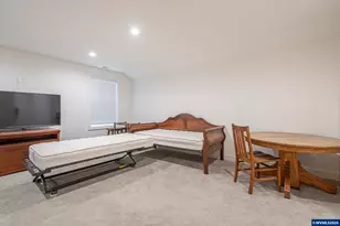 425 NW Crater Lk Dr, Dallas, OR 97338 - Photo 25