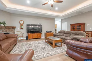 425 NW Crater Lk Dr, Dallas, OR 97338 - Photo 5