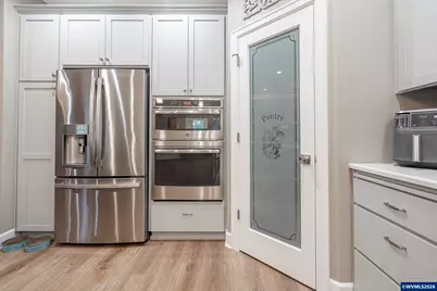 425 NW Crater Lake Dr, Dallas, OR 97338 - Photo 13