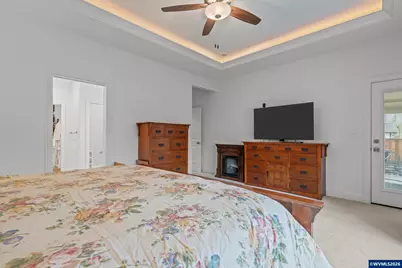 425 NW Crater Lake Dr, Dallas, OR 97338 - Photo 17