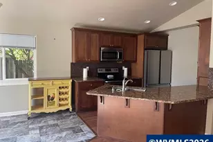 323 NW Pacific Hills Dr, Willamina, OR 97396 - Photo 7