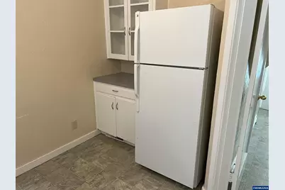 220 7th Av SE, Albany, OR 97321 - Photo 9
