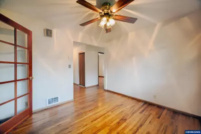 4888 38th Pl NE, Salem, OR 97305 - Photo 15