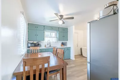 1515 Howard Dr SE, Albany, OR 97322 - Photo 13