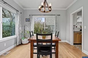 1050 Summer St NE, Salem, OR 97301 - Photo 13