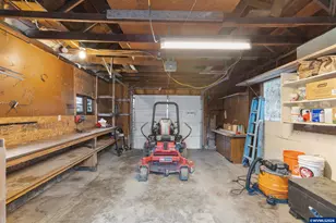 925 New Haven Dr NE, Salem, OR 97317 - Photo 29