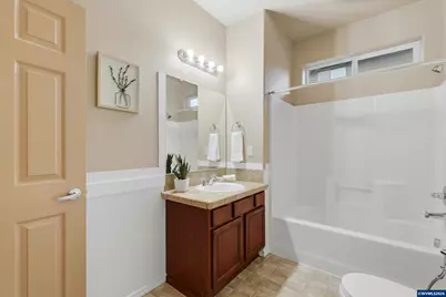 1659 Salmon Run St SW, Albany, OR 97321 - Photo 17