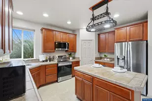 1659 Salmon Run St SW, Albany, OR 97321 - Photo 11