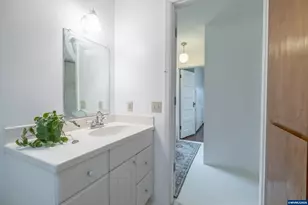 236 NW Walker Ln, Albany, OR 97321 - Photo 21