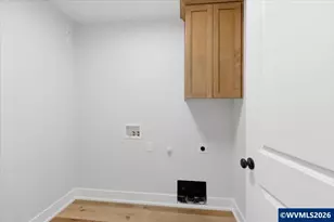 595 NE Evergreen Ave, Dallas, OR 97338 - Photo 29