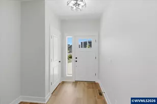 595 NE Evergreen Ave, Dallas, OR 97338 - Photo 13