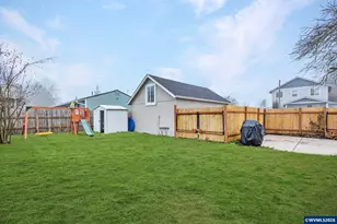 690 W Morton St, Lebanon, OR 97355 - Photo 3