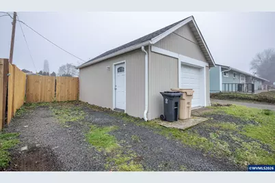 690 W Morton St, Lebanon, OR 97355 - Photo 31