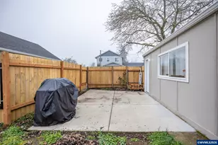 690 W Morton St, Lebanon, OR 97355 - Photo 29