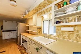 29373 Santiam Terrace Rd, Lebanon, OR 97355 - Photo 11