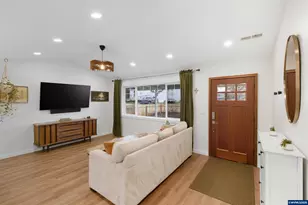 8291 Macleay Rd SE, Salem, OR 97317 - Photo 3