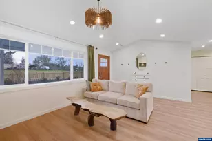 8291 Macleay Rd SE, Salem, OR 97317 - Photo 5