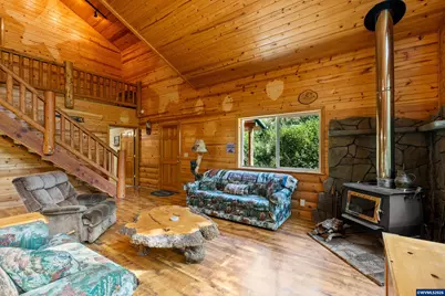 1470 East Willis Creek Rd, Winston, OR 97496 - Photo 13