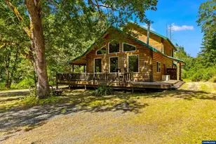 1470 E Willis Creek Rd, Winston, OR 97496 - Photo 3