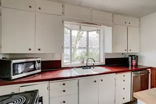 615 E Burnett St St, Stayton, OR 97383 - Photo 15