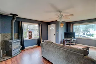 615 E Burnett St St, Stayton, OR 97383 - Photo 9