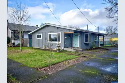 615 E Burnett St St, Stayton, OR 97383 - Photo 1